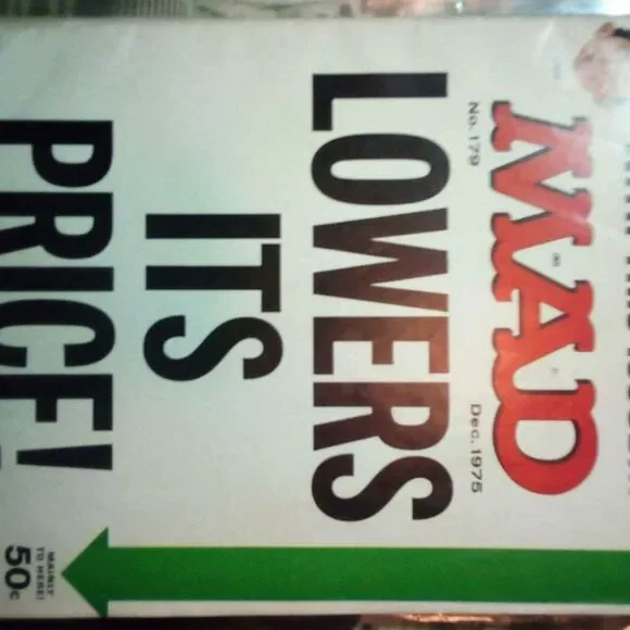 Vintage Mad Magazines & Comics Bundle - Nostalgic Collectibles! - Picture 5 of 10